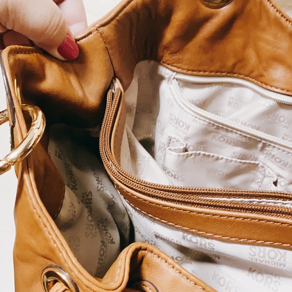 Michael Kors Bag - Picture 13 of 16